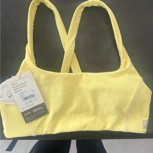 NWT Vuori Lemon Daily Piped Bra Size Small in Sunlight